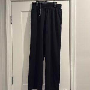 Under Armour men’s gym
Pants